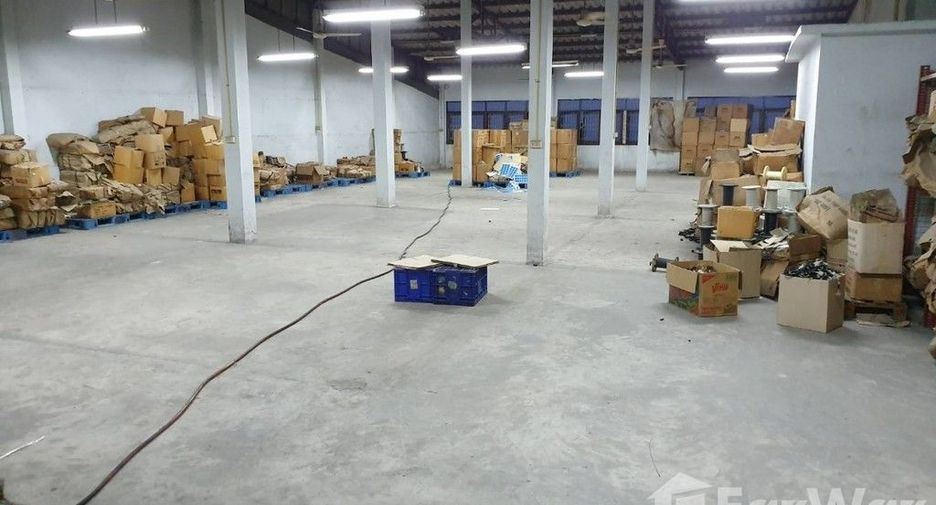 Reihenhaus zum Kauf mit 4 Zimmer in Bang Kho Laem, Bangkok