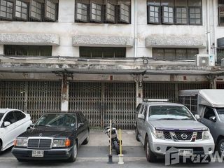 Casa adosada en venta de 4 habitaciones en Bang Kho Laem, Bangkok