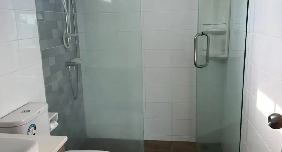 Haus zur Miete mit 4 Zimmer in Mueang Phuket, Phuket