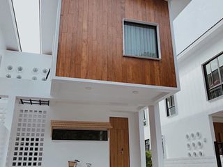 For rent 3 bedrooms villa in Mueang Phuket, Phuket