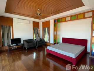 Villa en alquiler de 3 habitaciones en Bang Lamung, Chonburi