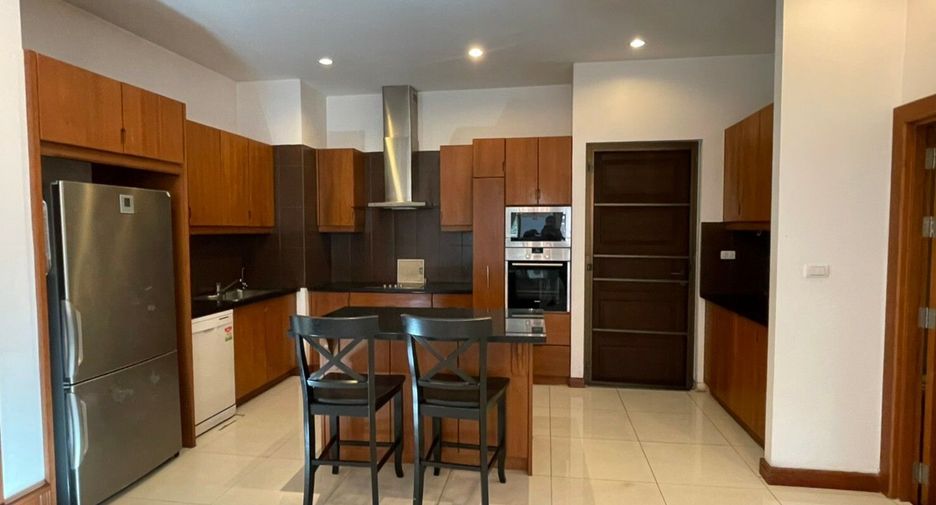 Villa en alquiler de 3 habitaciones en Bang Lamung, Chonburi