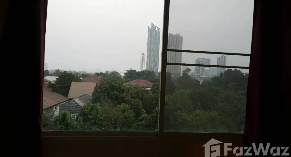 For sale 1 bed condo in Bang Phlat, Bangkok