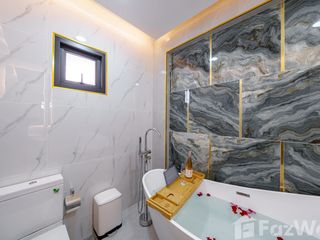 For sale 5 ベッドルーム villa in Bang Lamung, Chonburi