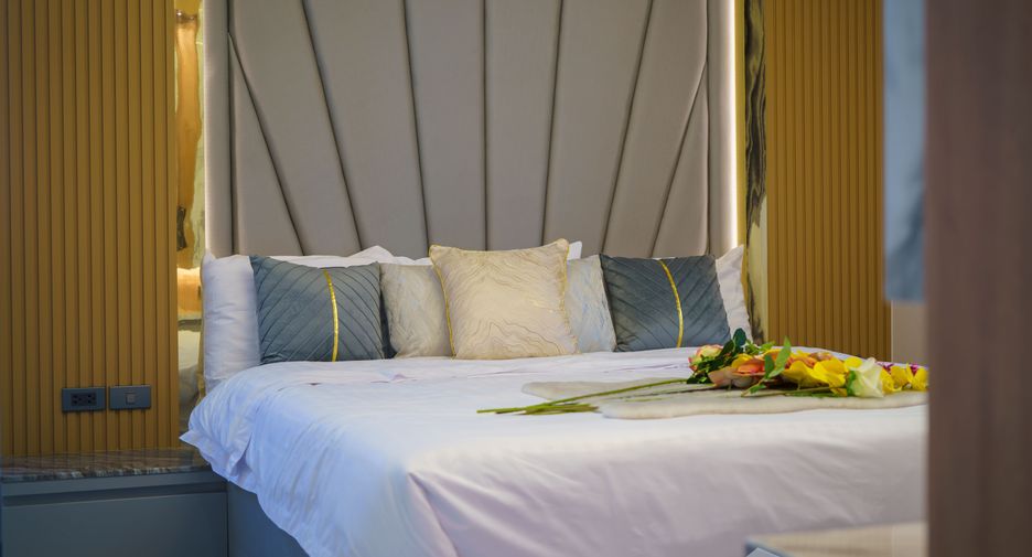 For sale 5 bedrooms villa in Bang Lamung, Chonburi