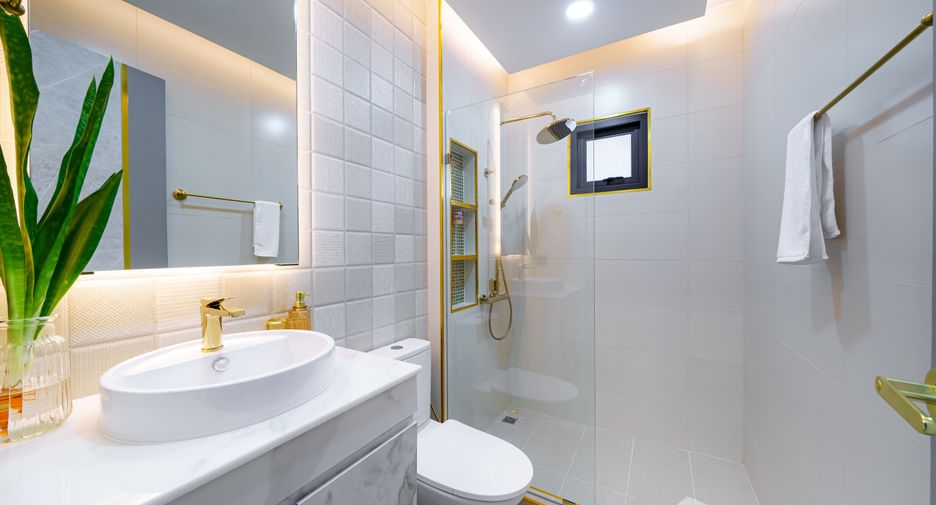 For sale 5 bedrooms villa in Bang Lamung, Chonburi