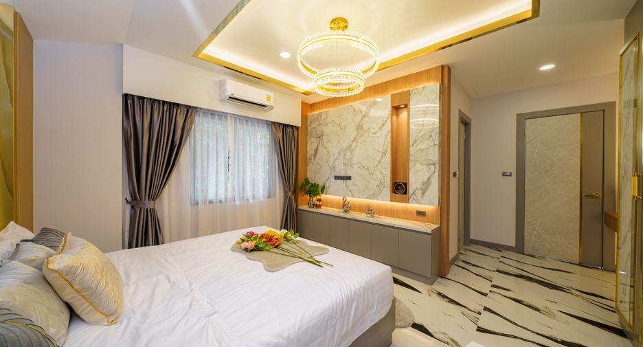 For sale 5 bedrooms villa in Bang Lamung, Chonburi