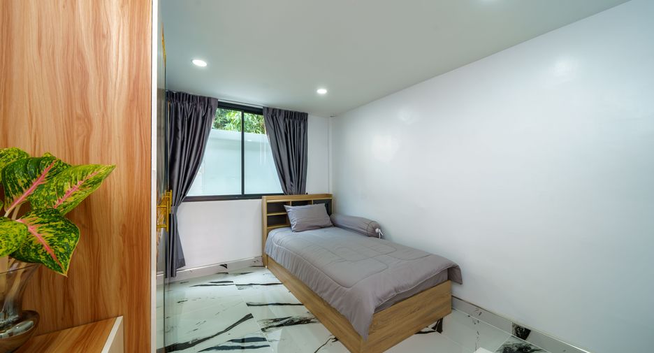 For sale 5 bedrooms villa in Bang Lamung, Chonburi