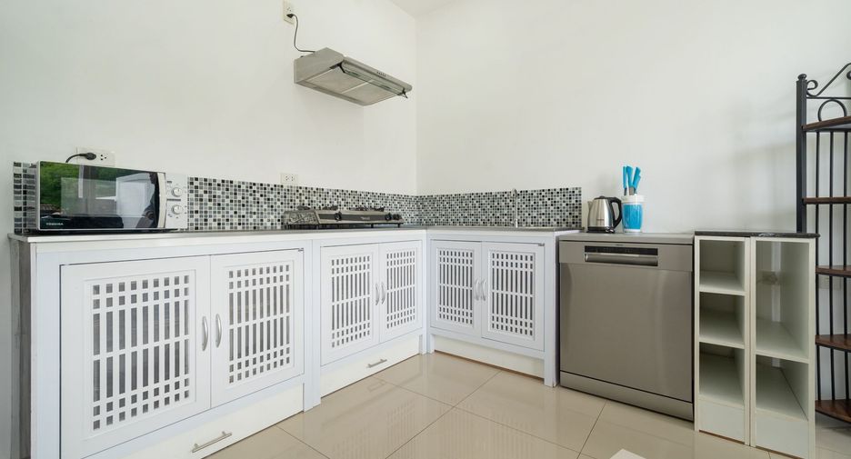 For sale and for rent 3 bedrooms villa in Mueang Phuket, Phuket
