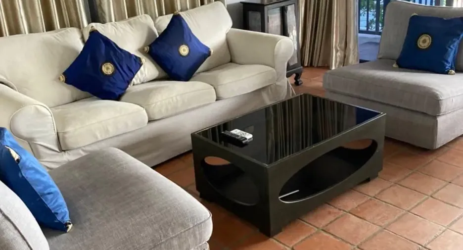 For rent 2 bedrooms condo 