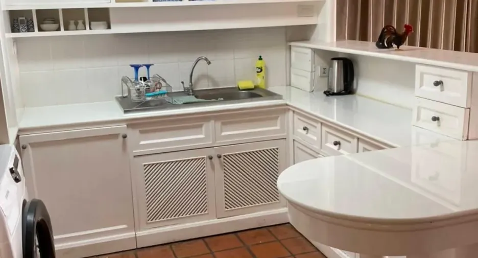 For rent 2 bedrooms condo 