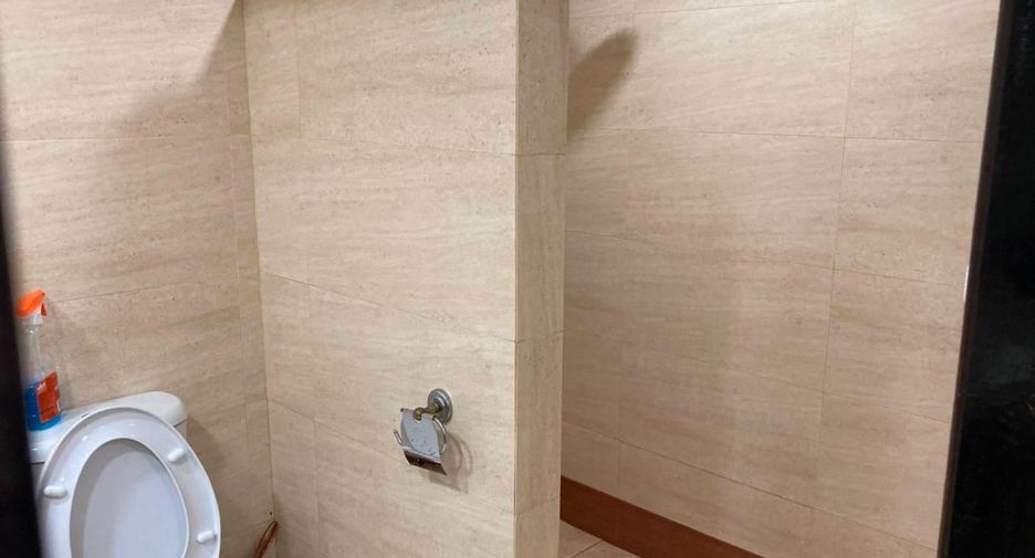 For rent 2 bedrooms condo 