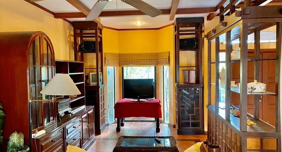 For rent 3 ベッドルーム villa in Bang Lamung, Chonburi