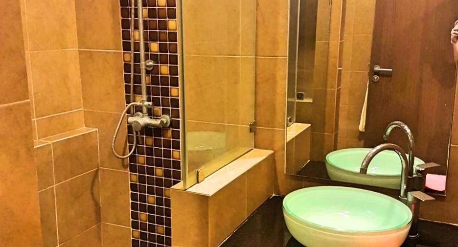 Продажа 6 спальни дом в Банг Ламунг, Чонбури