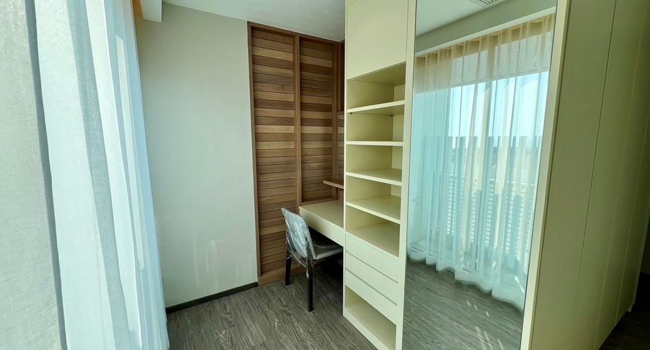 Продажа и аренда 3 спальни кондо в Йомтиен, Паттайя