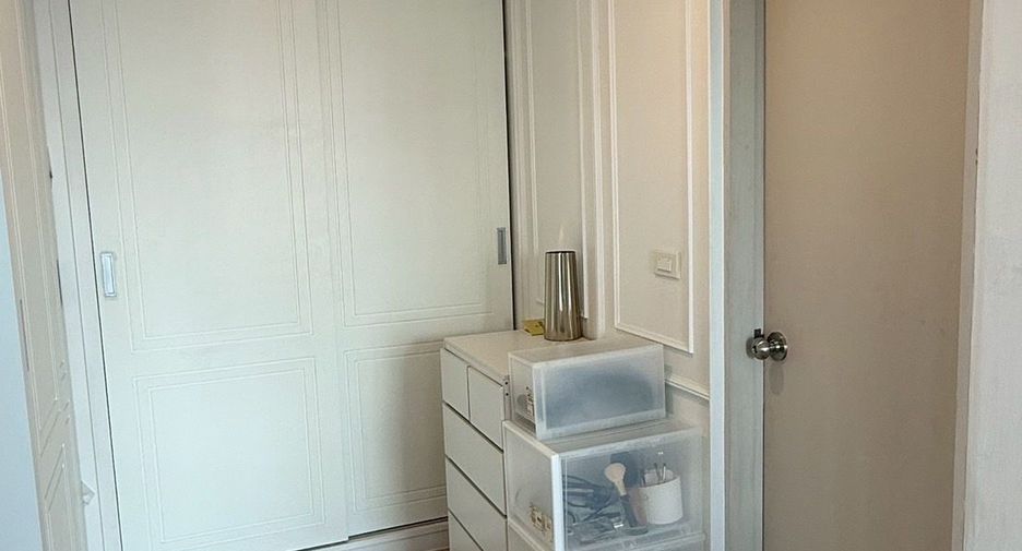 For sale 1 bed condo in Watthana, Bangkok