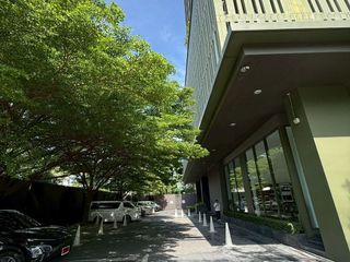 For sale 1 bed condo in Watthana, Bangkok