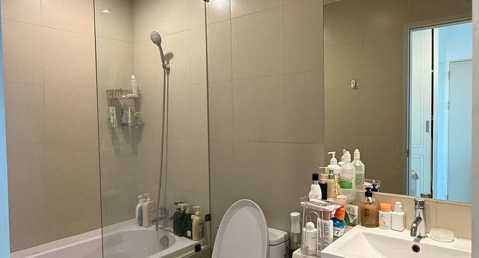 For sale 1 bed condo in Watthana, Bangkok