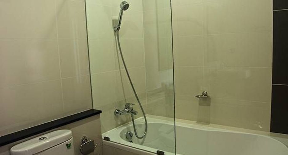 À louer 1 chambre condo à Si Racha, Chonburi