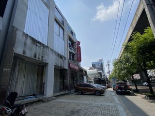 For sale and for rent 6 bedrooms retail Space in Suan Luang, Bangkok