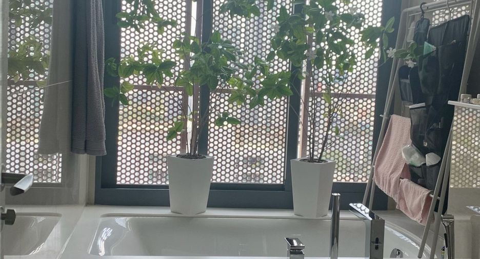 For sale 2 bedrooms condo in Watthana, Bangkok