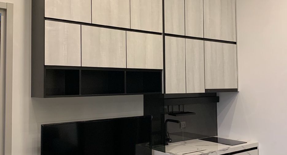 For sale 1 bed condo in Phra Khanong, Bangkok