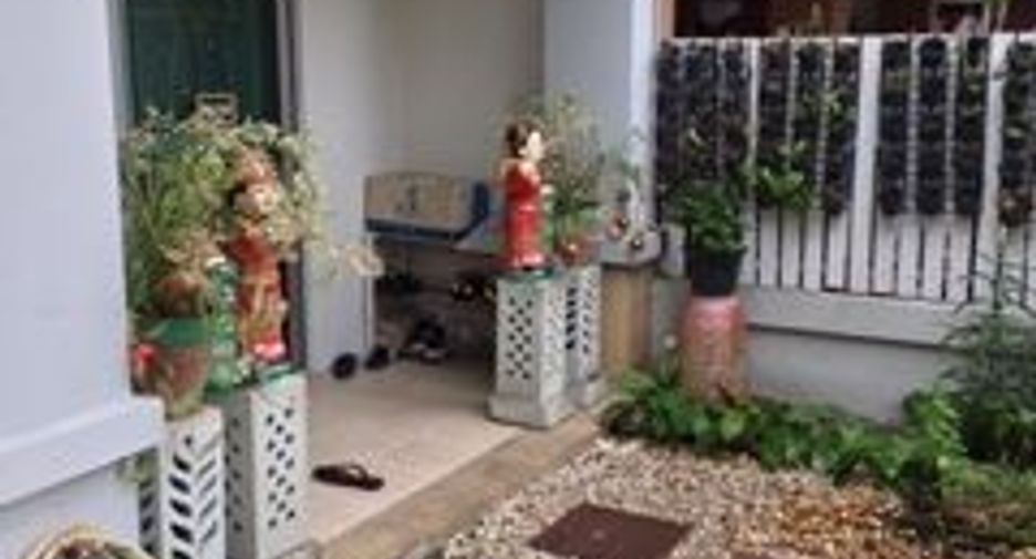 出售 3 卧室 联排别墅 在 Khlong Sam Wa, 曼谷