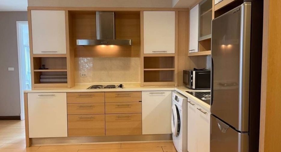 For rent 2 bedrooms condo in Sathon, Bangkok