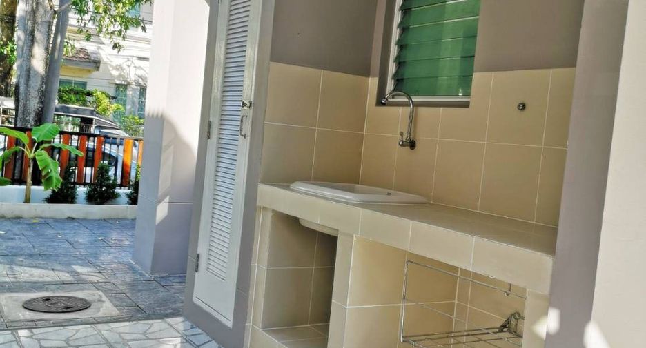 For sale and for rent 3 bedrooms house in Bang Phli, Samut Prakan