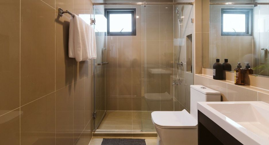 For sale 3 bedrooms townhouse in Bueng Kum, Bangkok
