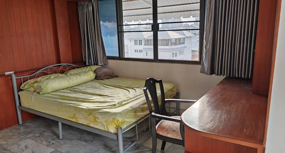 For sale 2 bedrooms condo in Phaya Thai, Bangkok