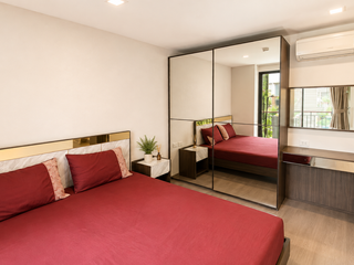 For sale 2 bedrooms condo in Khlong Toei, Bangkok