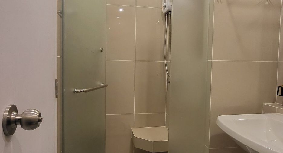 For sale and for rent 1 bed condo in Bang Kapi, Bangkok