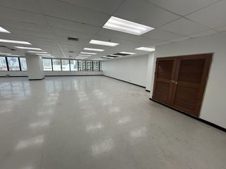 For sale そして for rent office in Watthana, Bangkok