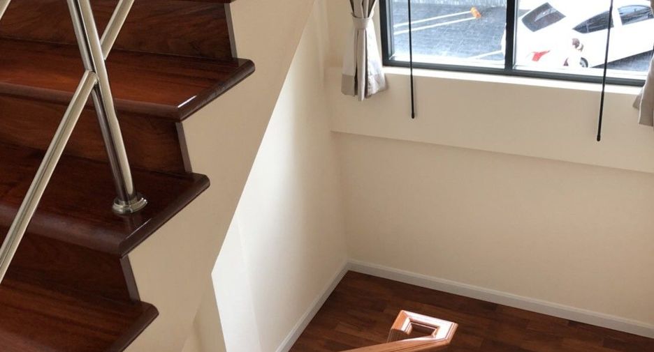 Casa en venta de 4 habitaciones en Bang Na, Bangkok