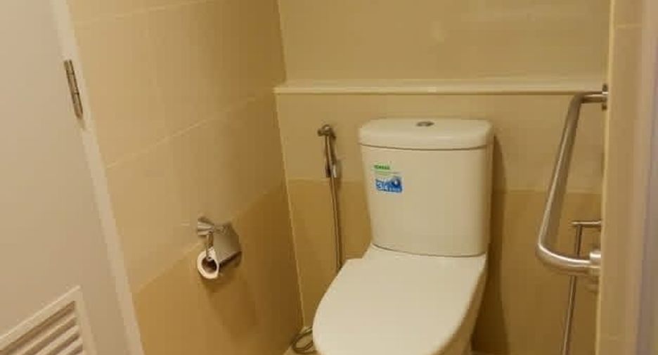 For sale 1 bed condo in Khlong Toei, Bangkok