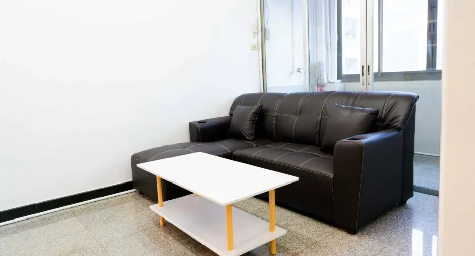 For sale and for rent 1 bed condo in Khlong Toei, Bangkok