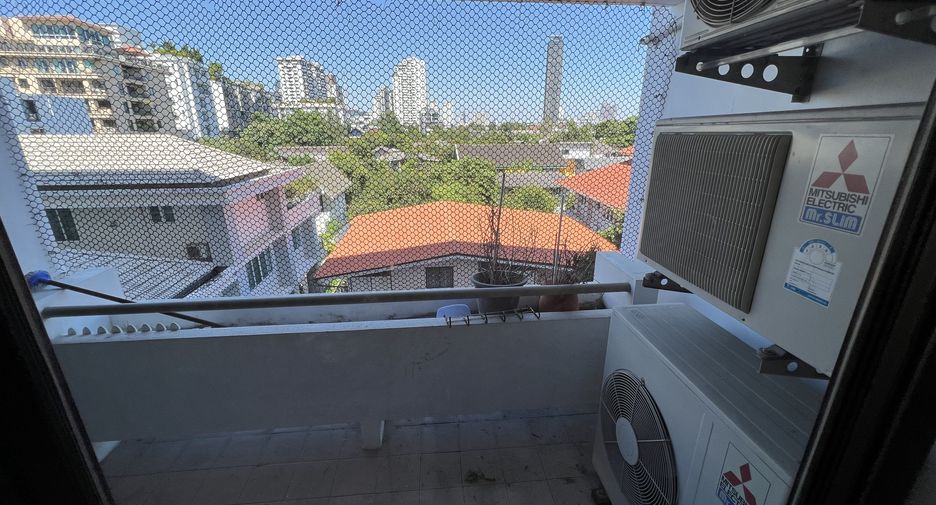 Condo en venta y en alquiler de 2 habitaciones en Watthana, Bangkok