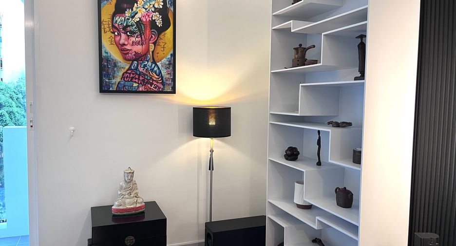 For sale 2 bedrooms condo in Watthana, Bangkok
