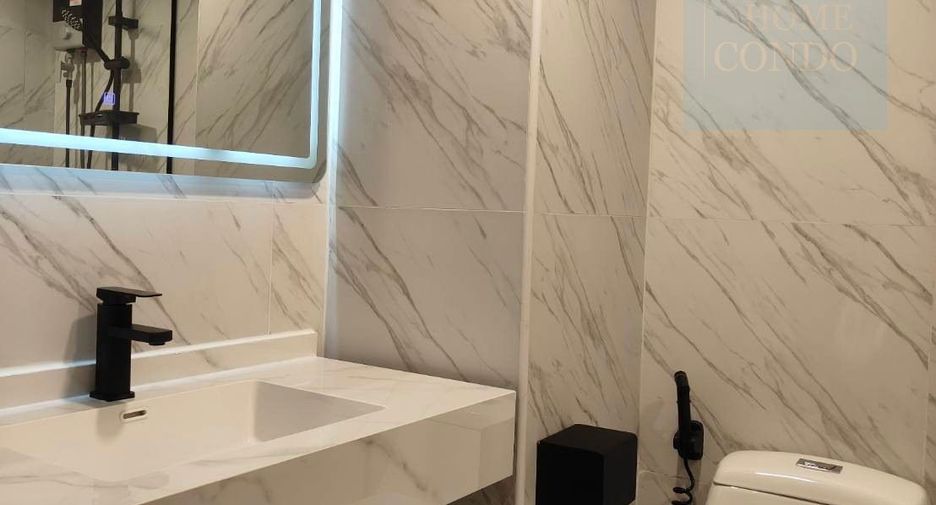 For sale 2 ベッドルーム condo in Huai Khwang, Bangkok