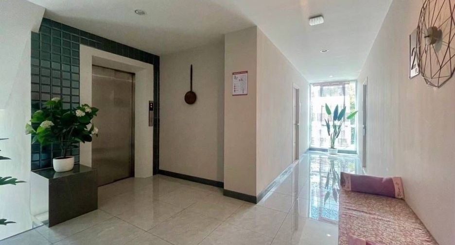 À vendre et à louer 44 chambres hôtel à Phra Khanong, Bangkok