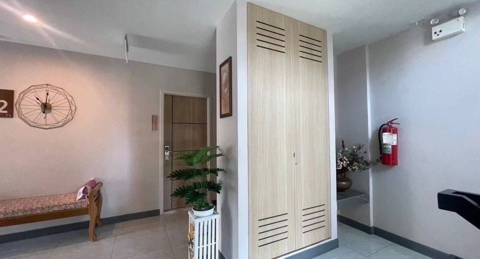 À vendre et à louer 44 chambres hôtel à Phra Khanong, Bangkok