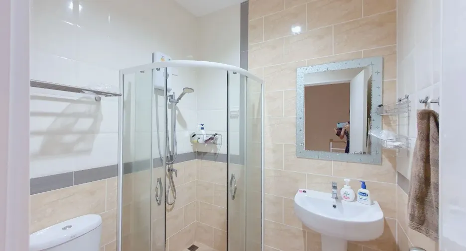 For sale and for rent 3 bedrooms townhouse in Rat Burana, Bangkok