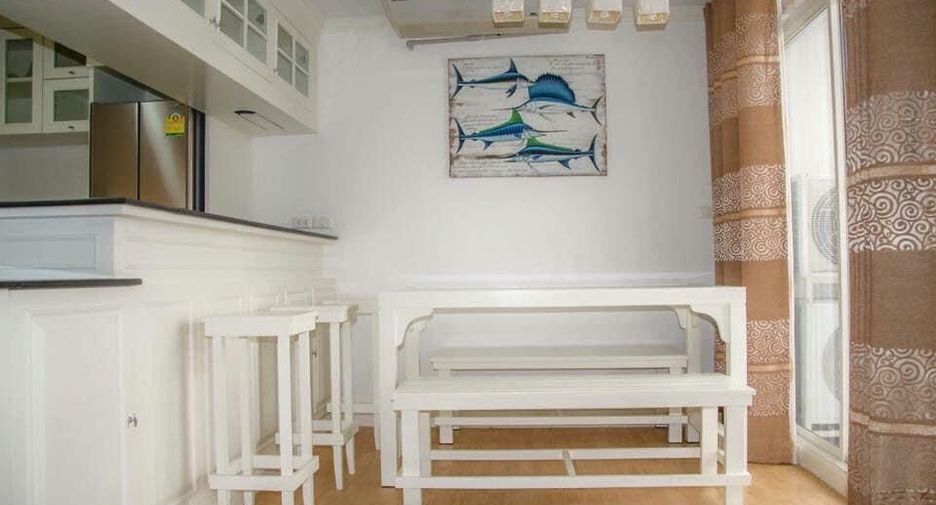 For sale 1 bed condo in Phra Khanong, Bangkok