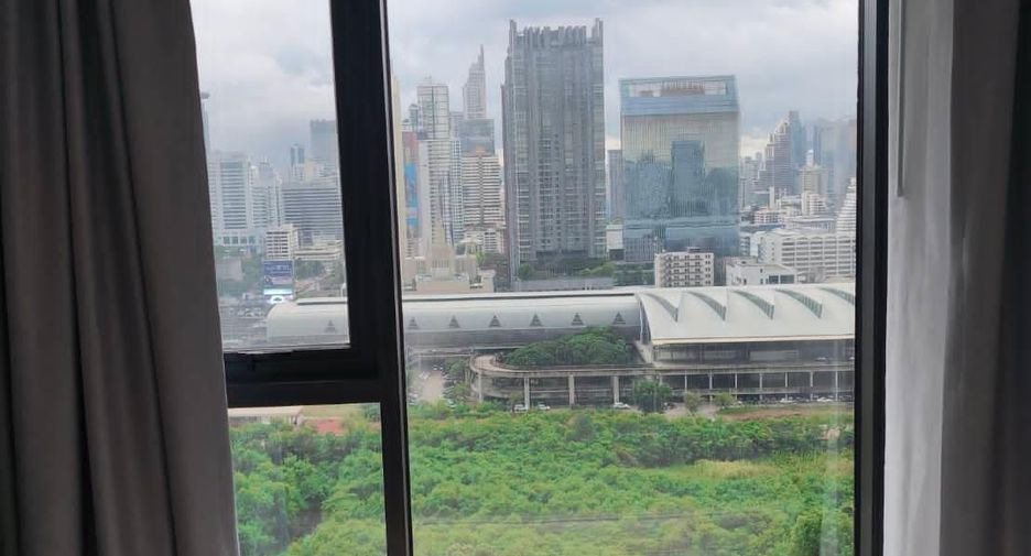For sale and for rent 2 bedrooms condo in Huai Khwang, Bangkok