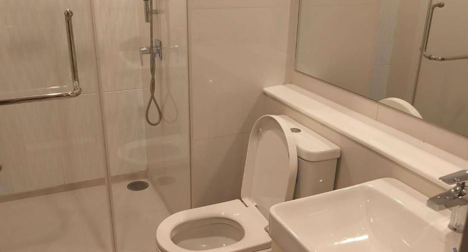 For sale and for rent 2 bedrooms condo in Huai Khwang, Bangkok