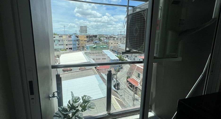 For sale 1 bed condo in Bang Phlat, Bangkok