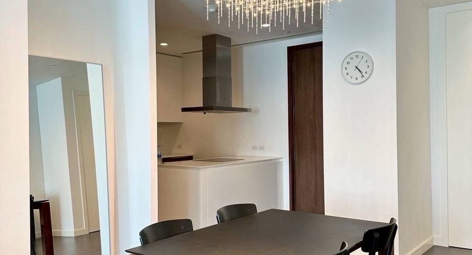 À vendre 2 chambres condo à Pathum Wan, Bangkok