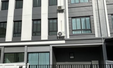 For sale 3 bedrooms townhouse in Bang Bo, Samut Prakan