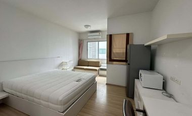 Wohnung zur Miete mit Studio in Ratchathewi, Bangkok